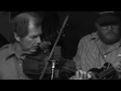 TWO HIGH STRING BAND - 