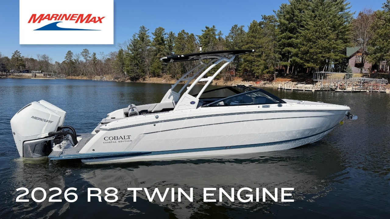 A photo of this 2025 Cobalt R8 Outboard