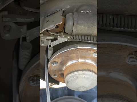 Drum brake adjusting screw #mechnical #system #cc #car #bicyclemechanic #automobile #mechanic #brake