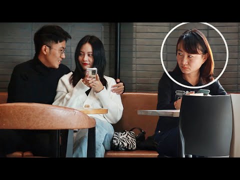 當已婚女士請路人幫忙欺騙自己的丈夫，有人默默給了自己一巴掌