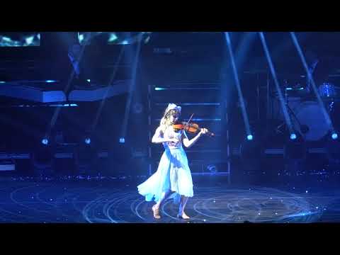 2019 12 20 Lindsey Stirling - Crystallize