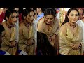 Are Baapre Blouse से Almost बहार Rani Mukerji Flaunts Her Huge Cleavage In HOt Blouse At