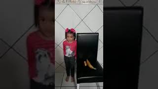 Aluna Hadassa falando sobre noções de grandeza