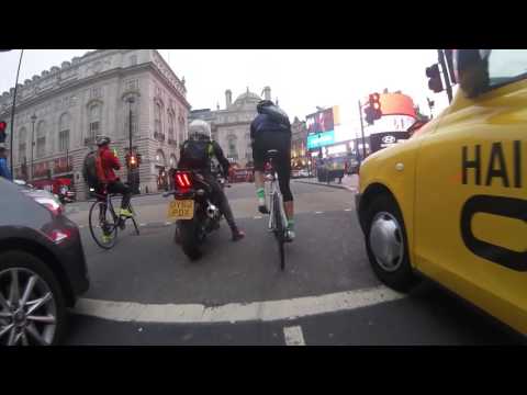London Road Rage - Angry Cabbie vs Cyclist - LT64 EBM [EXPLICIT]
