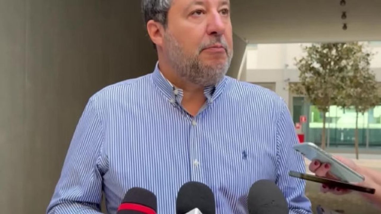Salvini: Festeggio record durata Governo visitando maxi studentato nell'ex Villaggio Olimpico