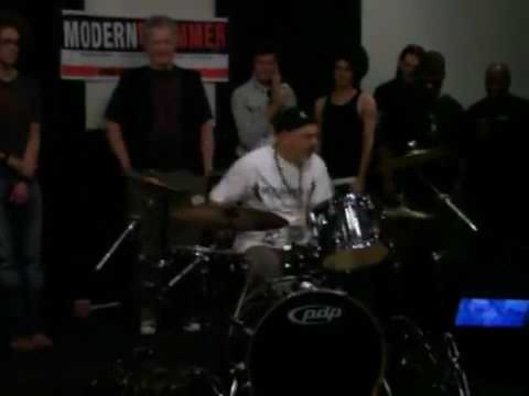 Yes Miscellany: 4/30/09 - Alan White at the Rock 'n Roll Fantasy Camp 4/4