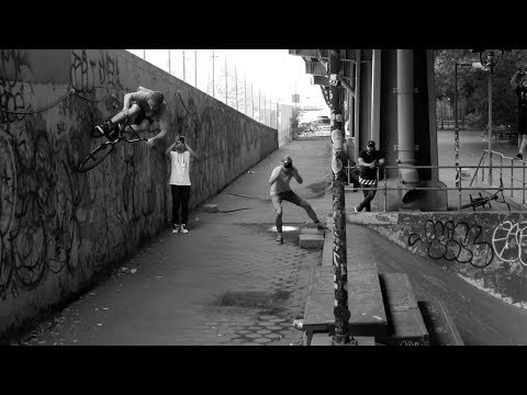 BMX - BACK TO THE BROOKLYN BANKS WITH ANIMAL BIKES