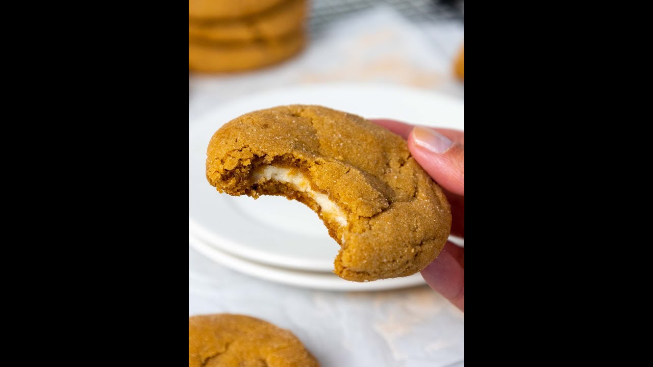 Chelsweets' Pumpkin Cheesecake Cookies