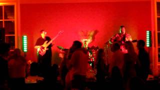 Willlie K - Italian Opera Song (Maui live 12.19.10)