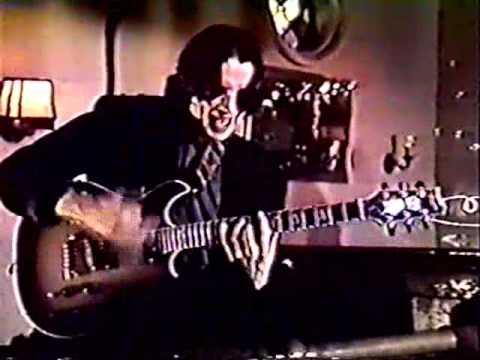 Robben Ford Interview at Fellini's bar (1988)
