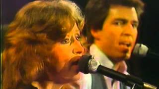 Bonnie Raitt - ""Willya Wontcha" Live on ABC TVs Fridays (1982)