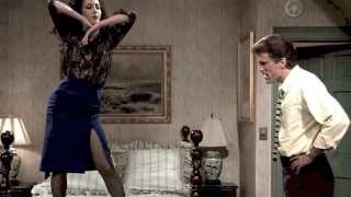 Season 6 Episode 8: Bidding on the Boys HD