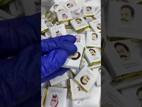 Шоколадки для ЗСУ Патриотичные шоколадки с вашим логотипом Молочные шоколадки для волонтеров (упаковка 100 шт.) - фото 1 - id-p2024922117