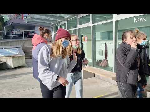 Beratungsgespräch im Noss Schulzentrum Spiez