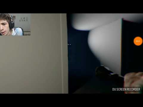 FAVIJ SI SPAVENTA IN UN GIOCO HORROR