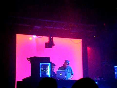 Hellseeker vs Dr terror @ Noisekick's Ontbindingsdrang