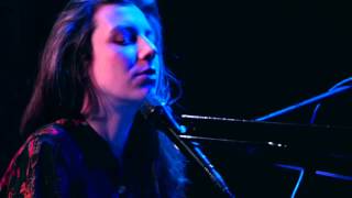 Julia Holter - Sea Calls Me Home (Live on KEXP)