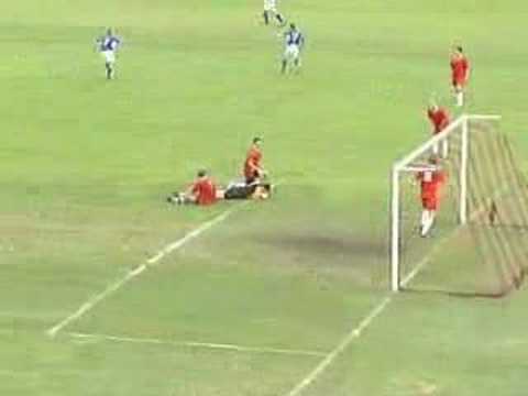 Gol Kamila Lauryna w meczu z Unią Skierniewice