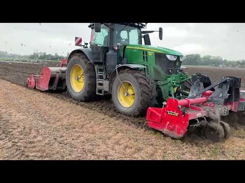 John Deere 6250R