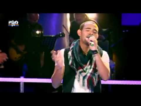 trio  Vocea Romaniei! Smiley s-a ridicat in picioare sa danseze