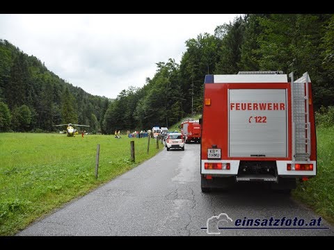 T / KB | tödlicher Verkehrsunfall auf der B176 in Kirchdorf/Tirol