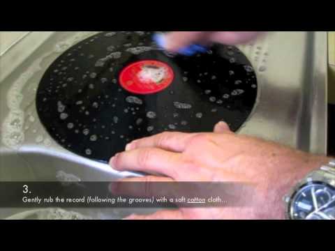 Cleaning a 78 rpm Record