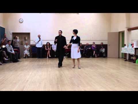 Dancefloor-friendly rhythmical steps - 14.06.2015