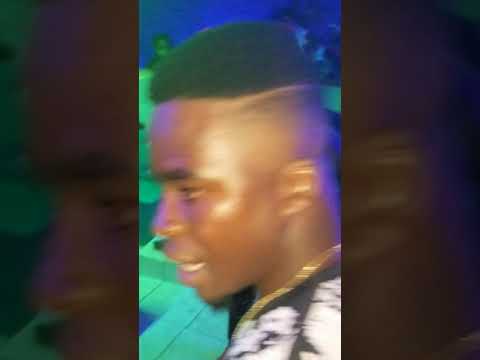 Ar gii live at chez ma Grand