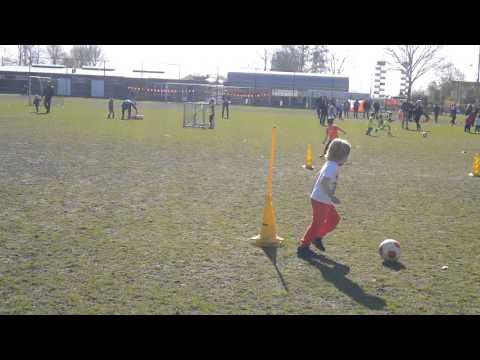 Moerse Boys Voetbalclinics 2016 deel 3