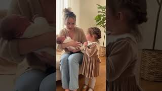 Download lagu Toddler: 'Don't Love Him! Love Me!' 😭 Heartbreaking Sibling Jealousy Moment 💔👶 mp3