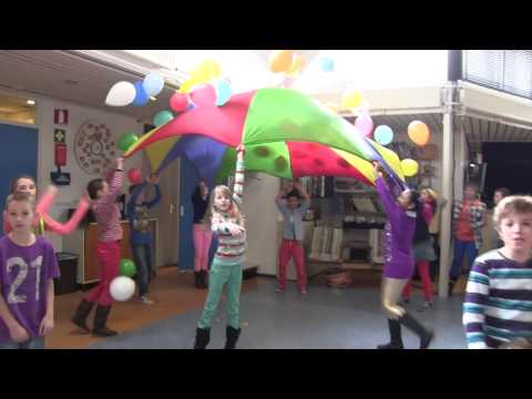 download lagu mp3 mp4 De Regenboog School, download lagu De Regenboog School gratis, unduh video klip De Regenboog School