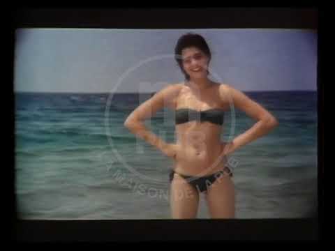 Still from the teaser film for Myriam ("Le 2 septembre, j'enlève le haut") (Avenir (billboard contractor), 1981)