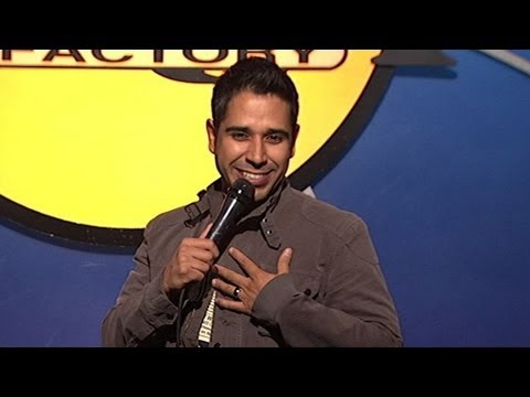 Erik Rivera - Latino Accents (Stand Up Comedy)