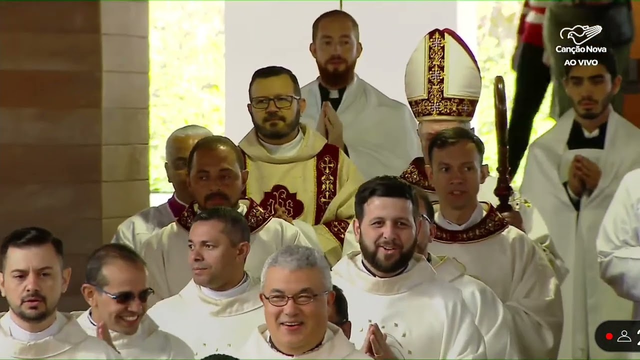 Thiago Mendes e Coral Canção Nova - Marcha da Igreja