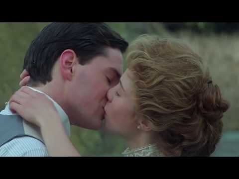 download lagu mp3 mp4 Anne And Gilbert Kiss, download lagu Anne And Gilbert Kiss gratis, unduh video klip Anne And Gilbert Kiss