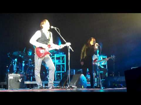 Joe Bonamassa and Sandi Thom - Bird on a Wire - HD - San Francisco - 3/12/10