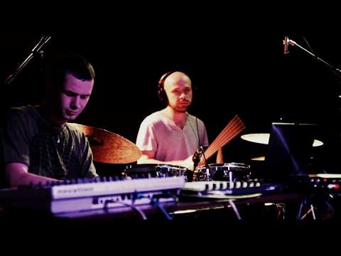 New Brain Trio & Uma (Shanti People) I