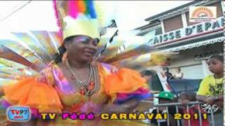 preview picture of video 'TV97.net - Grande Parade du Carnaval de Sainte-Rose le 23/01/2011 - Part3'