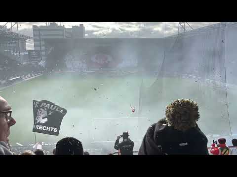 FC St. Pauli - Hansa Rostock 26.02.2023 Hells Bells