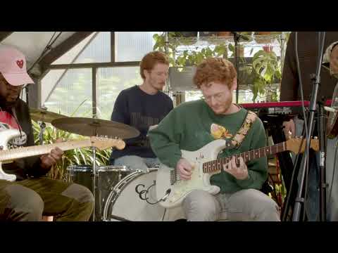 WILLIS - In Between (Greenhouse Live Session)