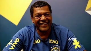 Na Seleção desde 1993, roupeiro da Seleção sonha com o hexa