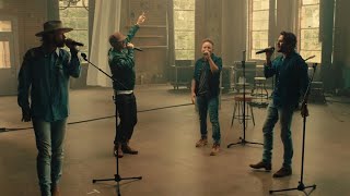 Chris Tomlin performs ‘Thank You Lord’