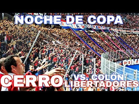 "El aliento del Ciclón: Triunfazo vs. Colón al ritmo de La Mejor Hinchada del País" Barra: La Plaza y Comando • Club: Cerro Porteño • País: Paraguay