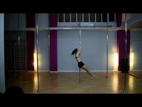 07.Thess Pole Art Show 22 - 27.11.16 Level 5 (Y2K & Yung Death Ray - What is Love)