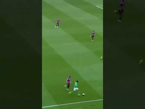 Neymar laughing at Mbappe 😂