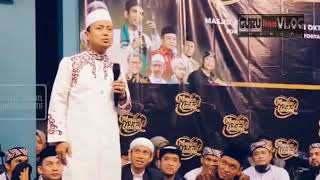 Download lagu Pecah Berpakaian tapi TELANJ4NG Ceramah Lucu Ust D... mp3