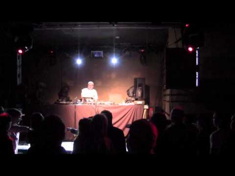 TYYKIKYLÄ MC BATTLE Nikke ankara VS Toni