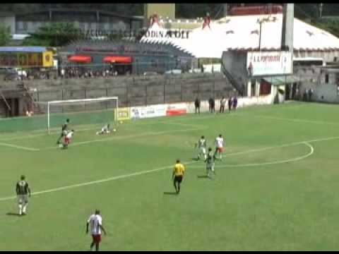 melhores momentos entre Portuguesa Santista x XV de Jaú .wmv