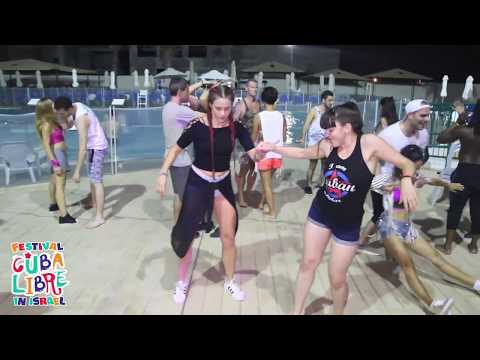 Cuba Libre 2018 - Oliwia Szewczak & Alexis Baskelovich dance Cuban Salsa near the pool
