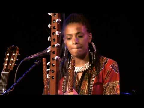 A écouter en préparant Penne crémeux aux girolles grises et au bacon